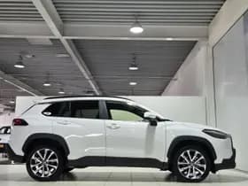 Toyota Corolla-cross thumbnail 14