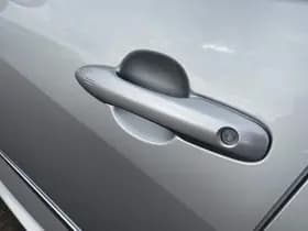 Toyota Yaris thumbnail 65