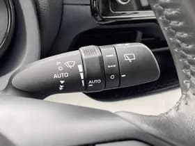 Toyota Yaris thumbnail 80