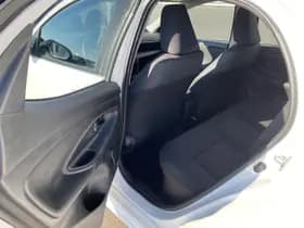 Toyota Yaris thumbnail 33