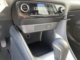 Toyota Yaris thumbnail 71