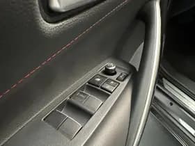 Toyota Corolla thumbnail 3