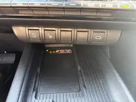 Toyota C-hr thumbnail 60