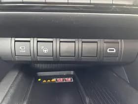 Toyota C-hr thumbnail 55