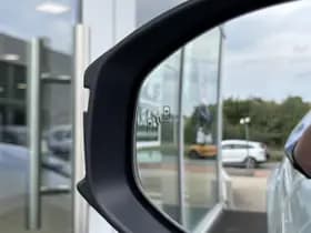 Toyota C-hr thumbnail 9