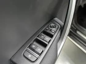 Kia Xceed thumbnail 3