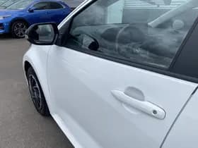 Toyota Yaris thumbnail 64