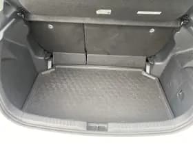 Toyota Yaris thumbnail 8