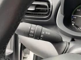 Toyota Yaris thumbnail 74