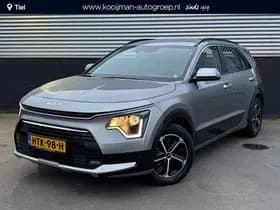 Toyota Corolla-cross thumbnail 102