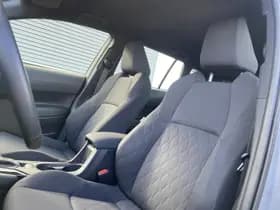 Toyota Corolla-cross thumbnail 18