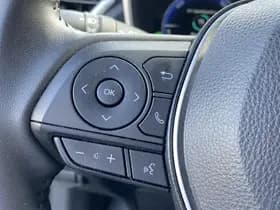 Toyota Corolla-cross thumbnail 25