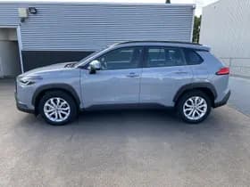 Toyota Corolla-cross thumbnail 4