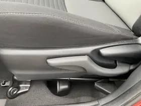 Toyota Yaris thumbnail 19