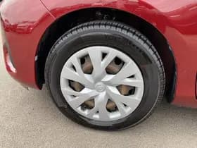 Toyota Yaris thumbnail 58