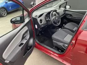 Toyota Yaris thumbnail 60