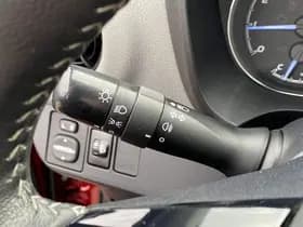 Toyota Yaris thumbnail 68