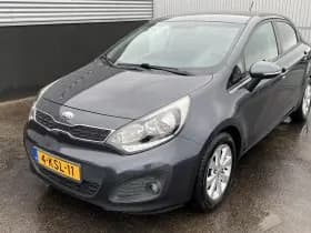 Kia Rio thumbnail 3