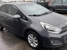 Kia Rio thumbnail 56