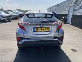 Toyota C-hr thumbnail 7