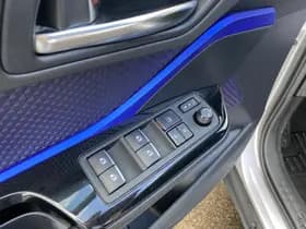 Toyota C-hr thumbnail 23