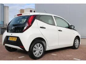 Toyota Aygo thumbnail 4
