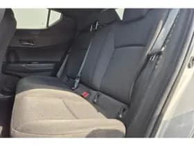 Toyota C-hr thumbnail 6