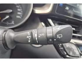 Toyota C-hr thumbnail 60