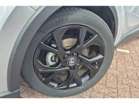 Toyota C-hr thumbnail 9