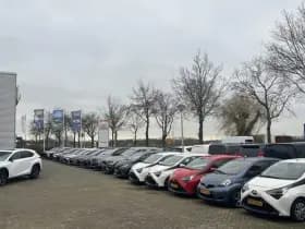 Toyota Corolla-cross thumbnail 102