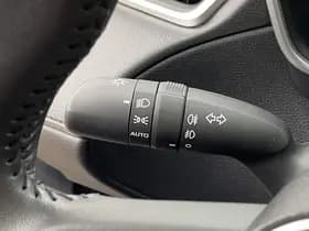 Toyota Corolla-cross thumbnail 80