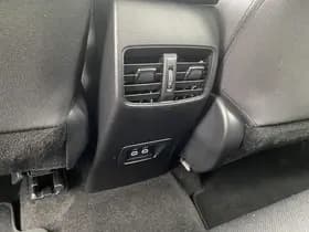 Toyota Corolla-cross thumbnail 99