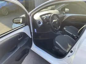 Toyota Aygo thumbnail 74