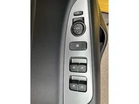 Kia Rio thumbnail 59