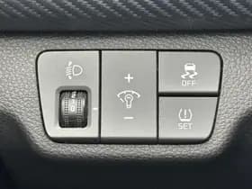 Kia Rio thumbnail 10