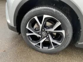 Toyota C-hr thumbnail 15
