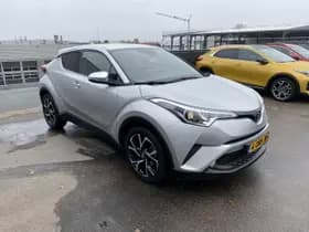 Toyota C-hr thumbnail 5