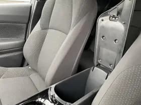 Toyota C-hr thumbnail 42