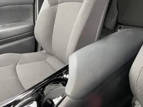 Toyota C-hr thumbnail 93