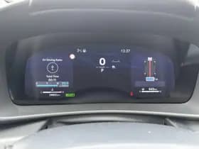 Toyota C-hr thumbnail 3