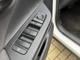 Toyota C-hr thumbnail 80