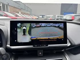 Toyota C-hr thumbnail 9