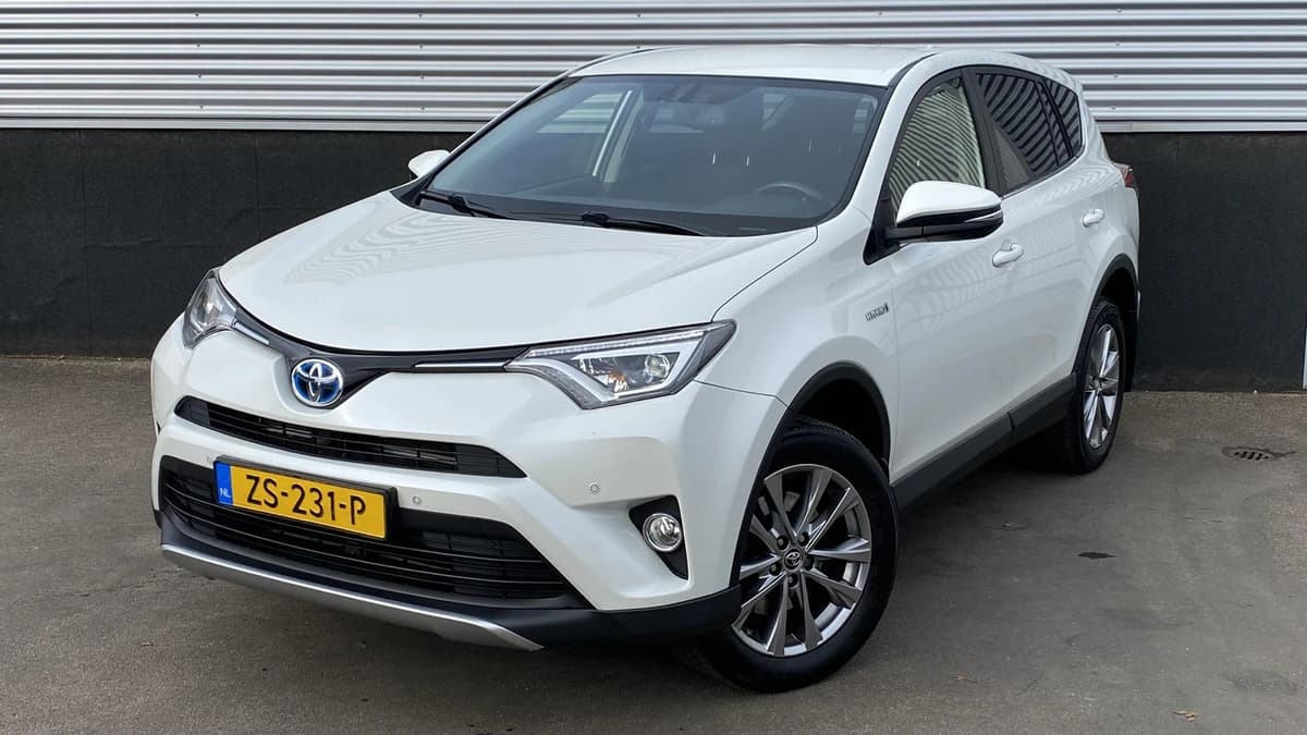 Toyota Rav4 — foto 1