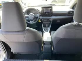 Toyota Yaris thumbnail 24