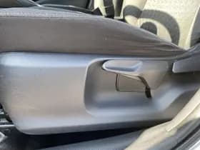 Toyota Yaris thumbnail 74