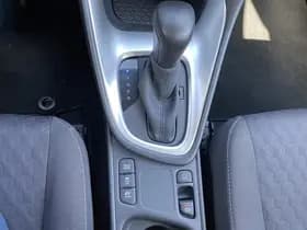 Toyota Yaris thumbnail 88