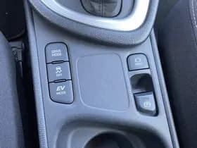 Toyota Yaris thumbnail 89