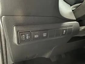 Toyota Corolla-touring-sports thumbnail 6