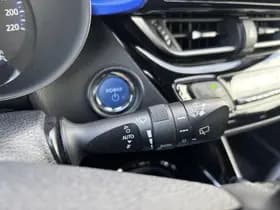 Toyota C-hr thumbnail 20