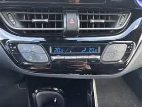 Toyota C-hr thumbnail 40